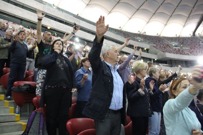 Jezus na Stadionie cz. 4