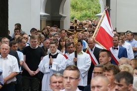 Trzech biskupów u Matki