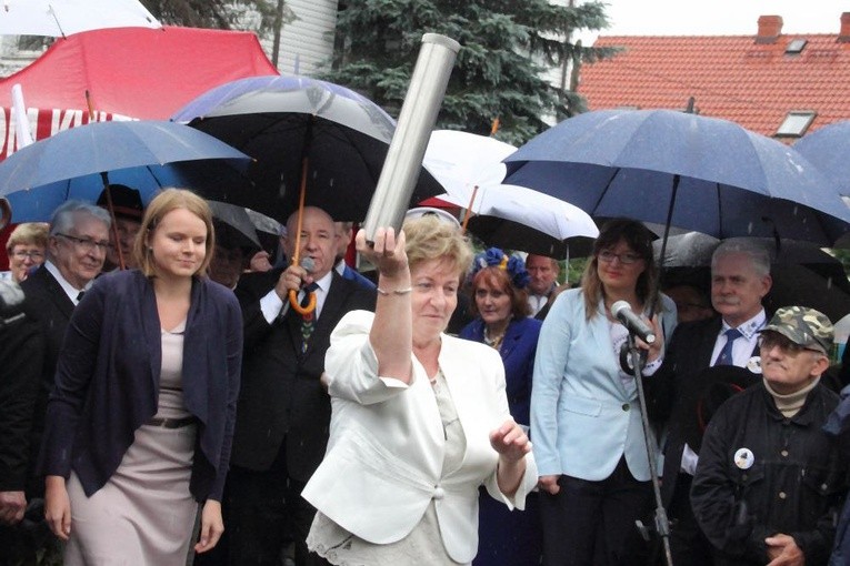 Odsłonięcie pomnika bp. Dominika