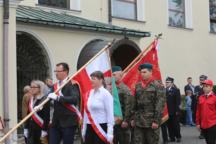 Kard. Stanisław Dziwisz w bazylice w Hałcnowie