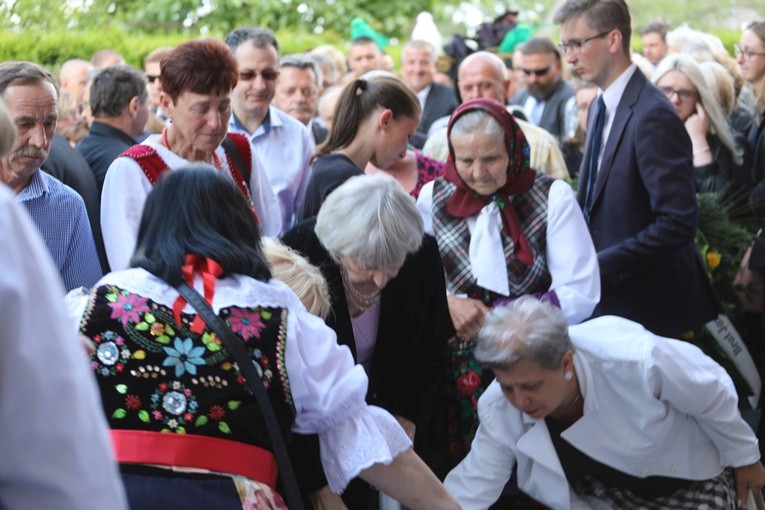 Ostatnie pożegnanie śp. ks. kan. Franciszka Janczego