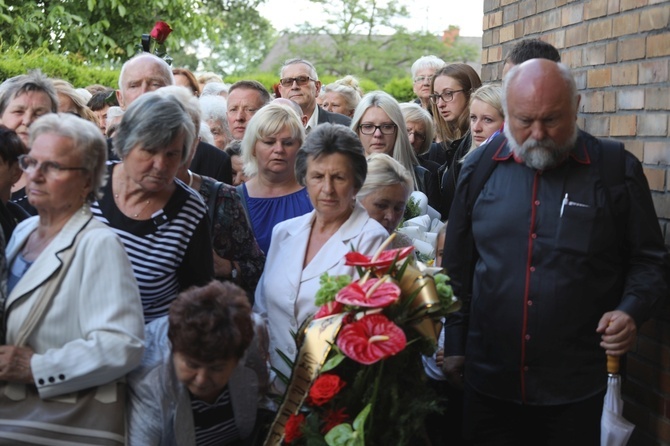 Ostatnie pożegnanie śp. ks. kan. Franciszka Janczego