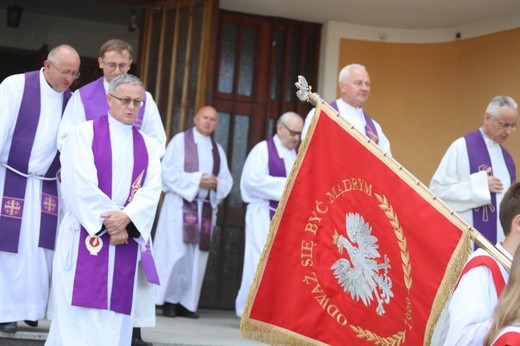 Ostatnie pożegnanie śp. ks. kan. Franciszka Janczego