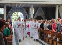 ▲	Do odpustu wierni przygotowywali się poprzez nowennę.