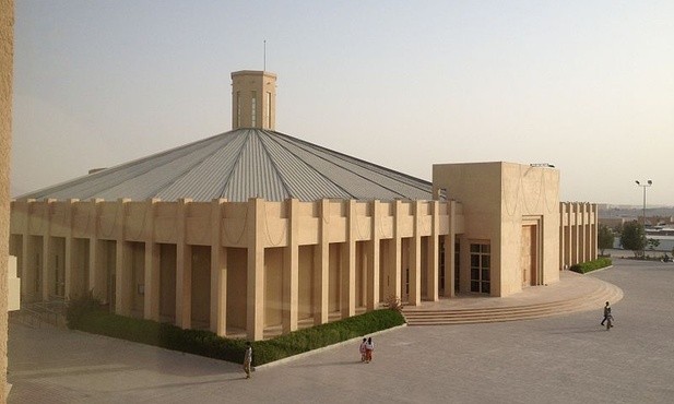 Katar: kryzys społeczny powoduje wyjazd katolików
