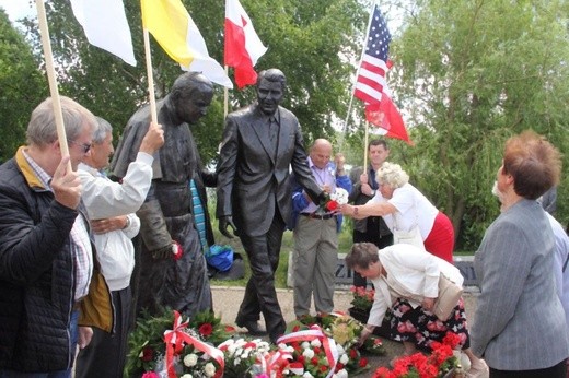 W podziękowaniu dla Amerykanów