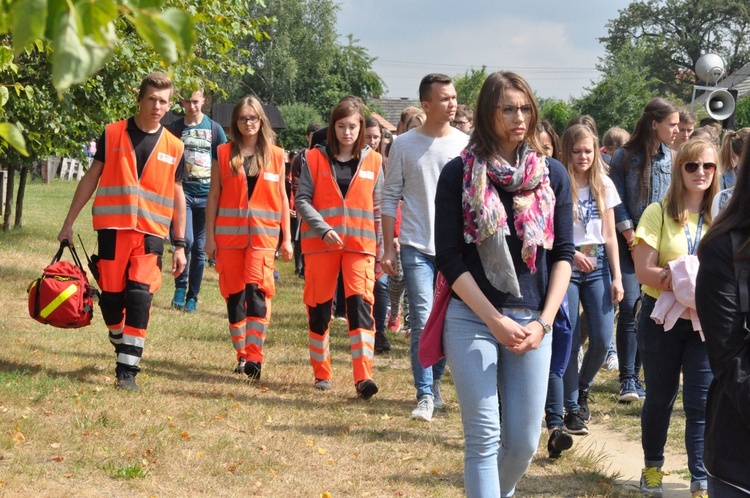 Studenci u Karoliny