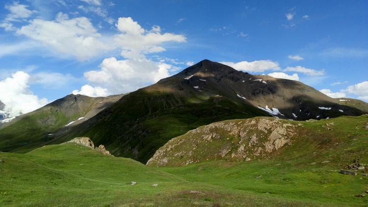 Biało-czerwoni w Val d'Isere - malowniczej dolinie w sercu Alp
