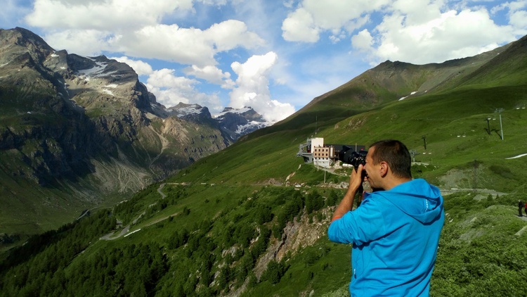 Biało-czerwoni w Val d'Isere - malowniczej dolinie w sercu Alp