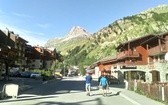 Biało-czerwoni w Val d'Isere - malowniczej dolinie w sercu Alp