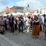 Oczekiwanie na tarnogórskim rynku 