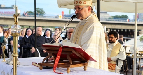 Bp Muskus: Dajmy sygnał, że los cierpiących nie jest nam obojętny