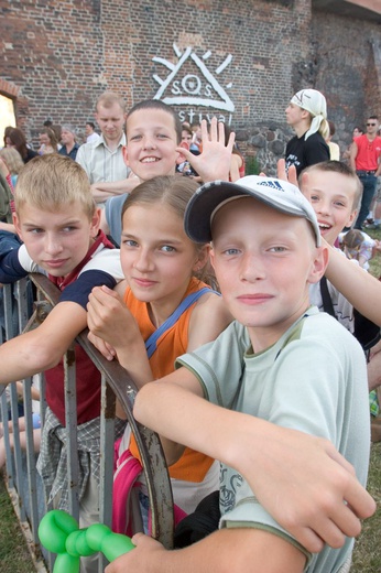 ​SONG OF SONGS FESTIVAL 2005