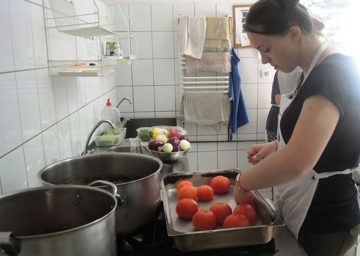 Warsztaty kulinarne z Kubą Tomaszczykiem w "Nadziei"