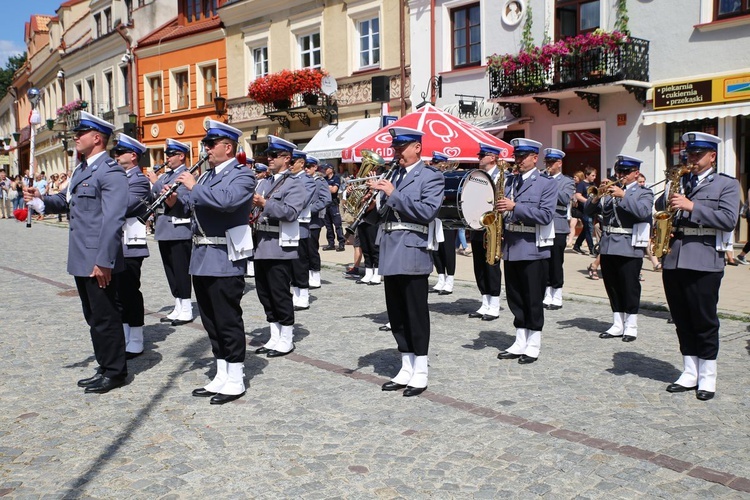 Wojewódzkie święto Policji w Sandomierzu 