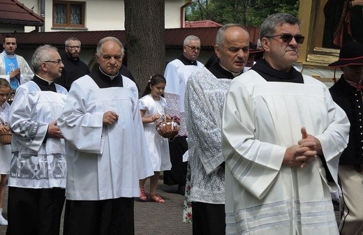 Odpust w Rychwałdzie z monstrancją fatimską