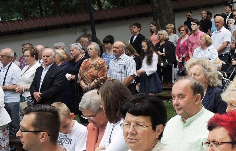 Odpust w Rychwałdzie z monstrancją fatimską