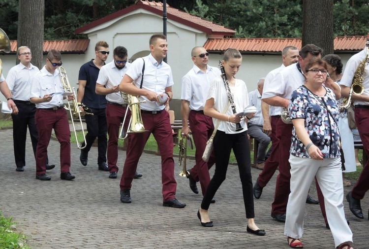 Odpust w Rychwałdzie z monstrancją fatimską