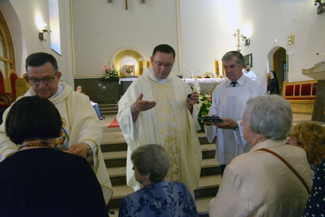 Przyjęcie szkaplerza w skarżyskim sanktuarium