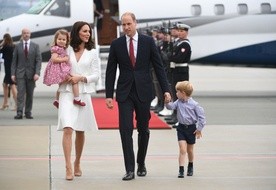 Para książęca, William i Kate, przybyła do Warszawy