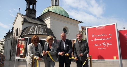 Z krakowskiego rynku do domu papieża