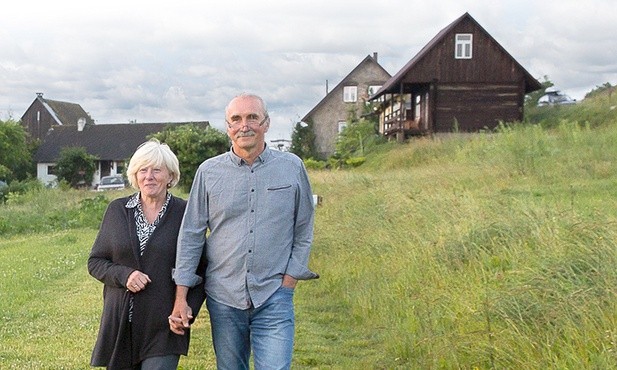 Marianna i Krzysztof Palewiczowie znaleźli w Półkotach swoje miejsce na ziemi.