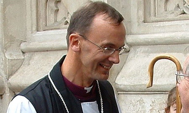 Anglikanie przygotują liturgię zmiany płci dla transseksualistów?