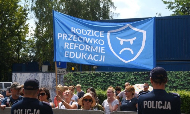 Nie będzie referendum ws. reformy edukacji