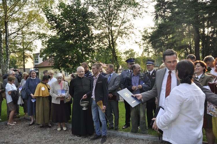 Odsłonięcie tablicy stacyjnej Camino w Skierniewicach