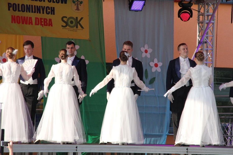 Festiwal folklorystyczny w Nowej Dębie