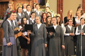 W parafii posługują też siostry salezjanki.