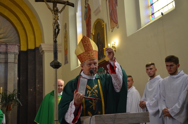 Papież Franciszek odznaczył organistę