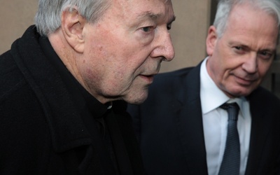 Australia: Kardynał George Pell stanął przed sądem