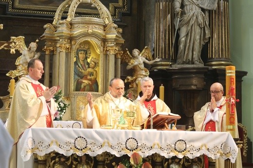 Bp Tadeusz Kusy u św. Marii Magdaleny w Cieszynie