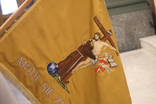 Bp Tadeusz Kusy w katedrze św. Mikołaja w Bielsku-Białej