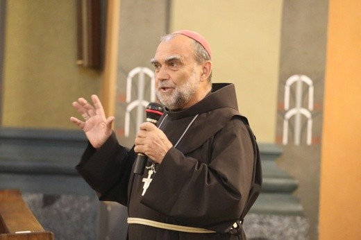 Bp Tadeusz Kusy w katedrze św. Mikołaja w Bielsku-Białej