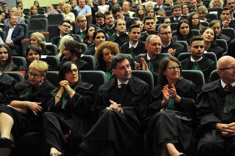 Uroczyste ślubowanie 74 adwokatów