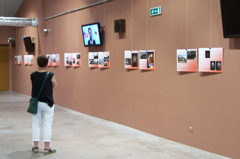 Jechał czerwonym tramwajem