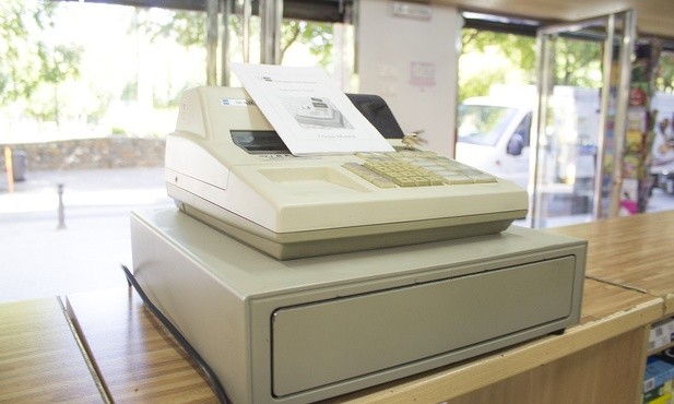 Kasy fiskalne z paragonami papierowymi będą wycofywane