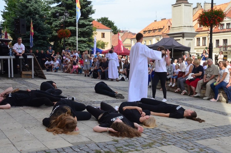 Z Ewangelią po Sandomierzu 