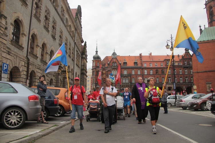 Wyruszyła 25. Piesza Pielgrzymka Legnicka