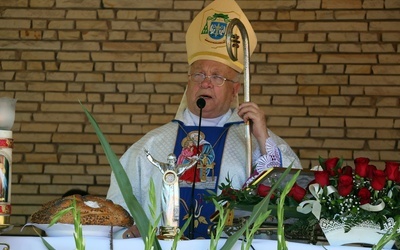 "Teraz bądźcie cicho, bo chleb rośnie"