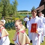 Poświęcenie ołtarzy i groty w Rozdzielu