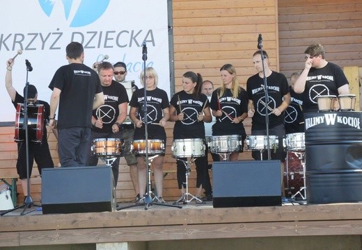 9. Biesiada Fundacji "Krzyż Dziecka" w Pisarzowicach