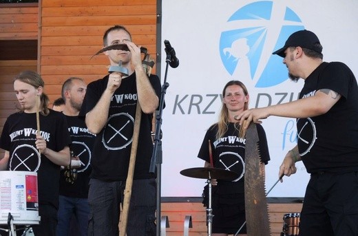 9. Biesiada Fundacji "Krzyż Dziecka" w Pisarzowicach