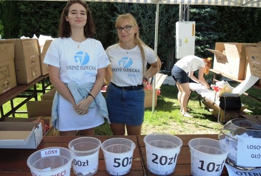 9. Biesiada Fundacji "Krzyż Dziecka" w Pisarzowicach
