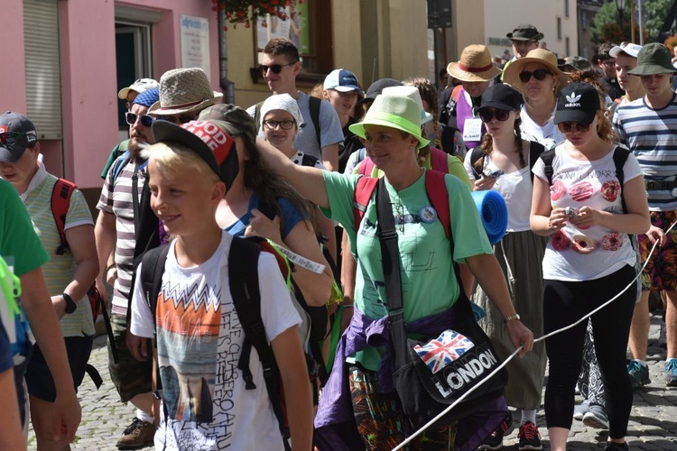 Ruszyła XIV Piesza Pielgrzymka Diecezji Świdnickiej na Jasną Górę