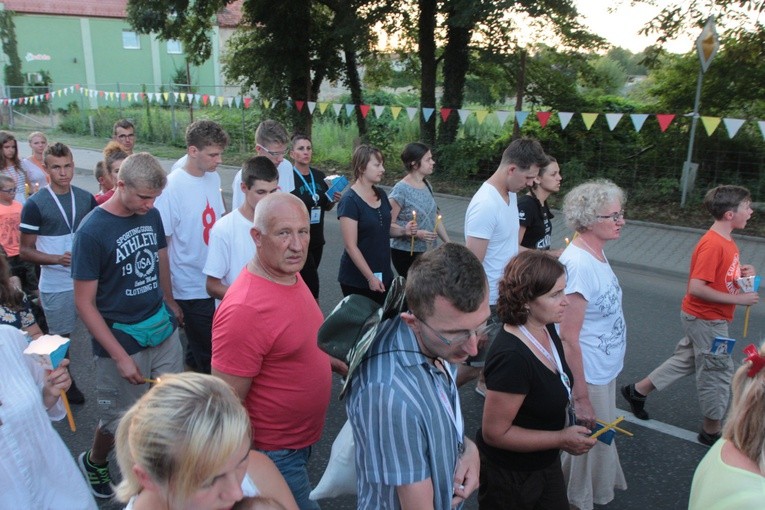 Procesja na pielgrzymce