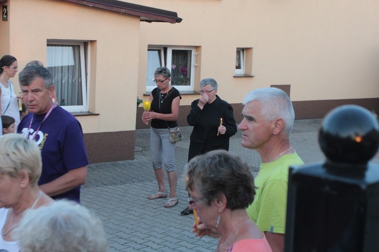 Procesja na pielgrzymce