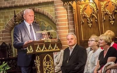 ▲	Prof. Bogdan Chazan wygłosił konferencję na temat obrony życia.